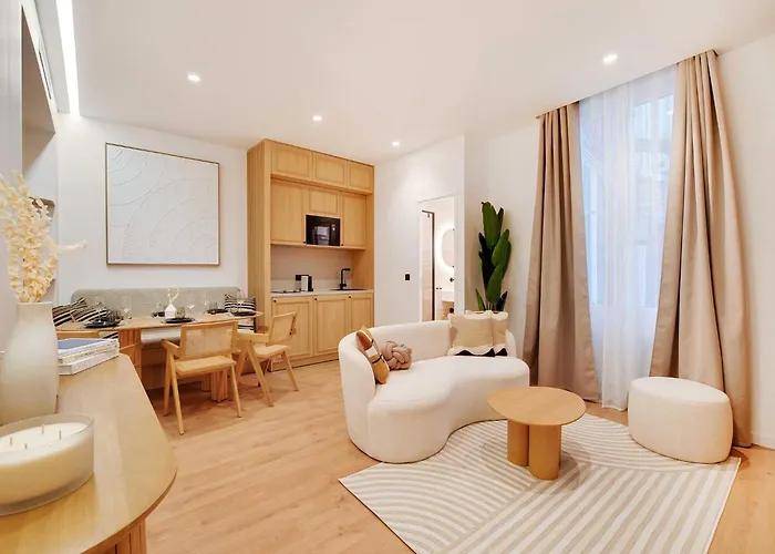 Authentic Apartment - 3Br 6P - Moulin Rouge