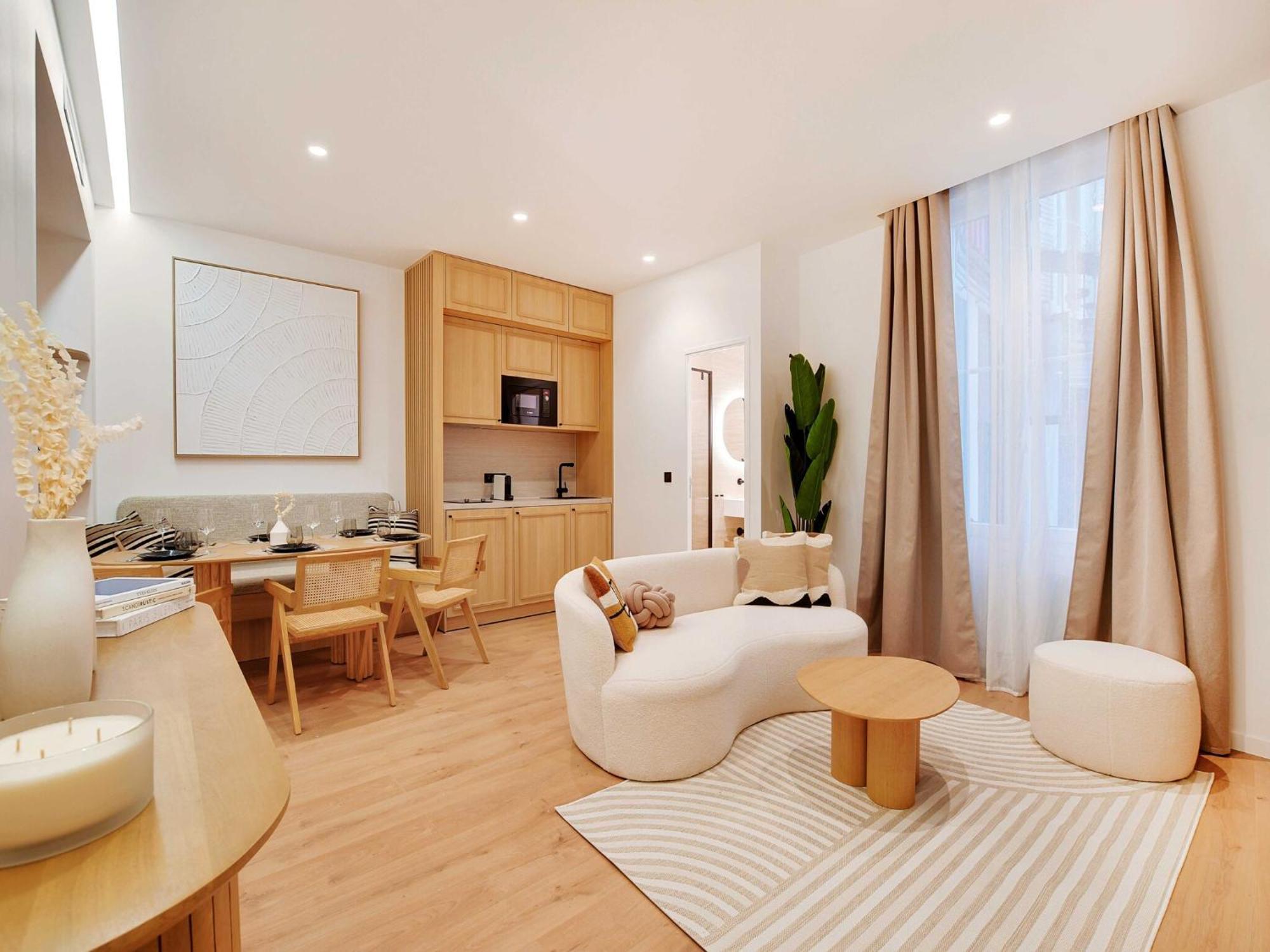 Authentic - 3br 6p - Moulin Rouge Appartement
